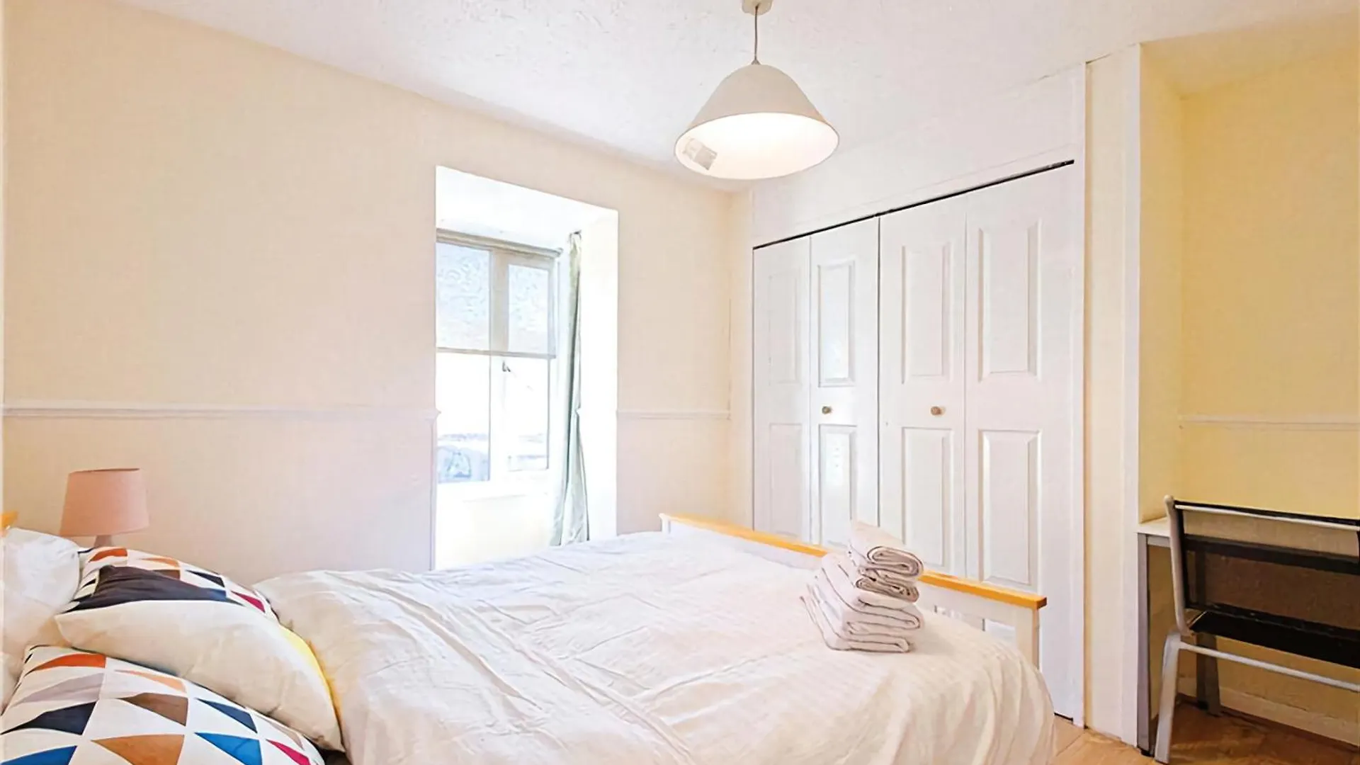 Manor Place Apartment Thamesmead Thamesmead